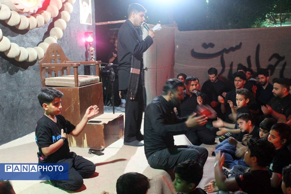 مراسم عزاداری شب چهارم محرم در هیات مکتب‌‌‌الزهرا حاجی‌آباد 