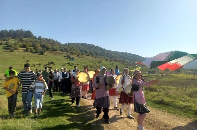 پیاده‌روی و جشن روستا و عشایر در چهاردانگه