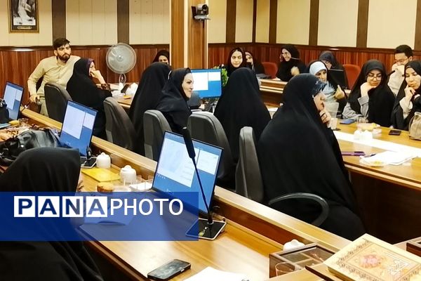 برگزاری جلسه تخصصی مدیران و معاونین آموزشی ابتدایی قطب ۴ و ۵ ناحیه یک شهرری