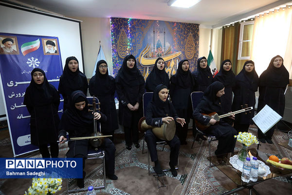 بازدید اصحاب رسانه از مدارس استعدادهای درخشان شهر تهران