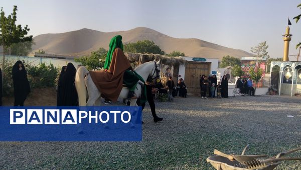 علم‌ گردانی آیین‌ هر ساله‌ شهر وردنجان