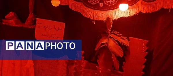 برپایی نمایشگاه در مسیر بهشت در فدافن