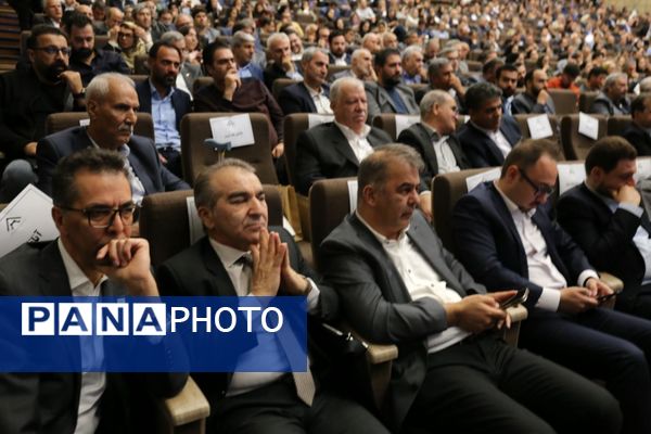مراسم روز صنعت و معدن در تبریز