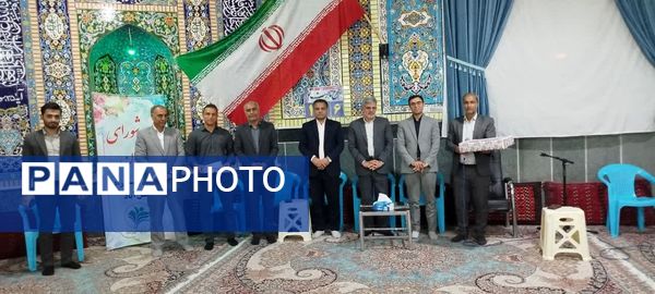  جلسه شورای دبیران دبیرستان رئیس زاده خلیل‌آباد 