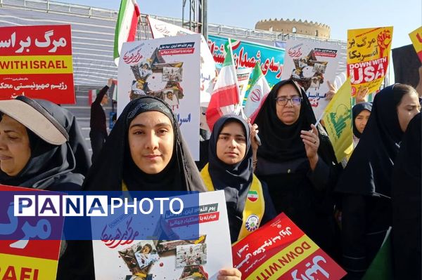 13 آبان؛ تجلی بیداری و استکبارستیزی دانش‌آموزان