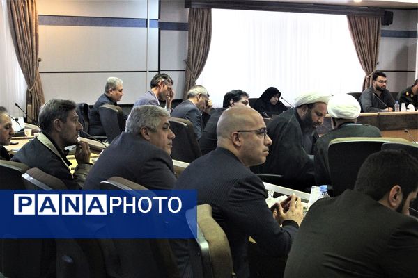 نشست شورای هماهنگی آیین وداع و خاکسپاری شهدای گمنام در قم