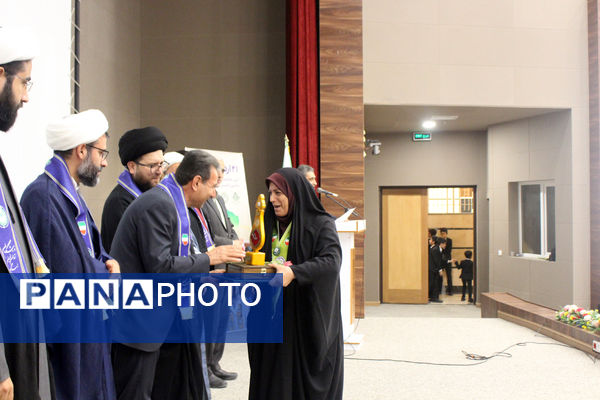 آیین بزرگداشت سالروز تاسیس سازمان دانش آموزی در قم- 2