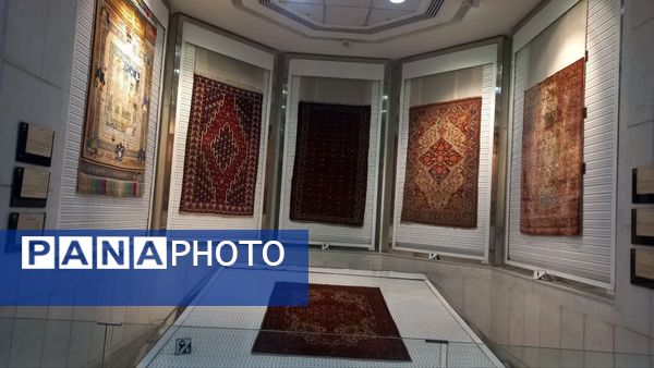  گنجینه فرش آستان قدس رضوی موزه‌ای به وسعت هنر ایرانیان