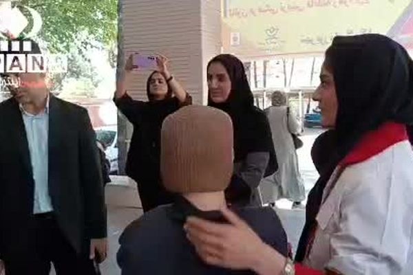 فروشگاه و نمایشگاه هنرجویان کانون حضرت فاطمه شهر ایلام برگزار شد 