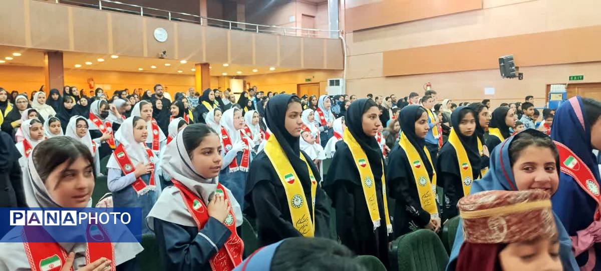 تجلیل از مقام آوران المپیاد رویش ناحیه یک