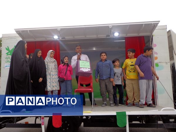 جشن « هر خانه، یک کانون» در پردیسان قم
