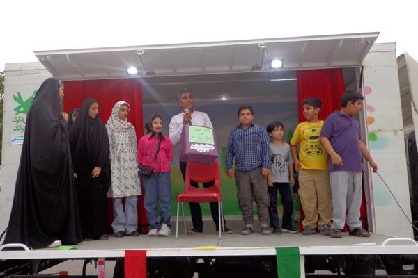 جشن « هر خانه، یک کانون» در پردیسان قم