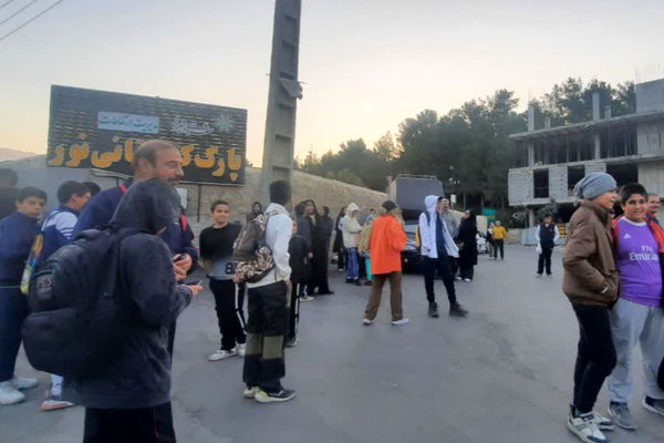 برنامه کوهپیمایی خانوادگی دبیرستان رازی در پارک نور شیراز