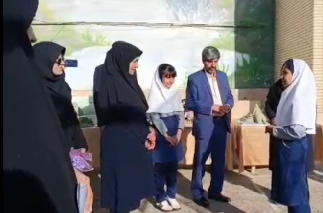 معاون آموزش ابتدایی آموزش و پرورش استان فارس از دبستان ۲۲ بهمن آباده