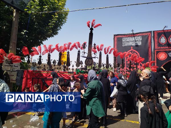 حضور مردم نیشابور در راهپیمایی جاماندگان اربعین حسینی