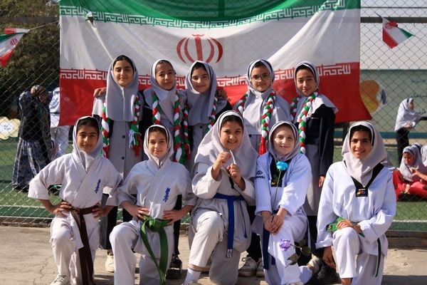 برگزاری المپیاد ورزشی درون مدرسه‌ای در بهارستان‌دو