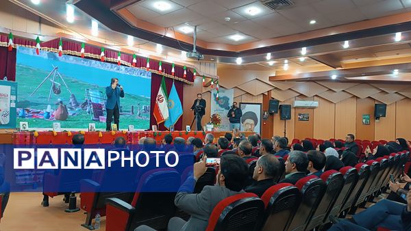 رونمایی سراسری «روایت قهرمان» در آیین گرامیداشت هفته کتاب یاسوج