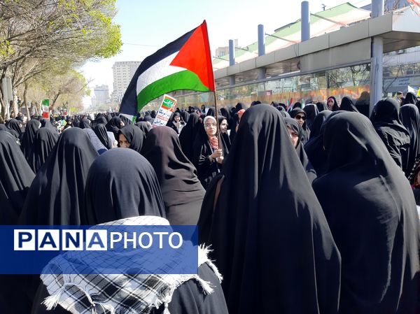 حضور پرشور مردم ولایت مدار مشهدی در راهپیمایی روز قدس