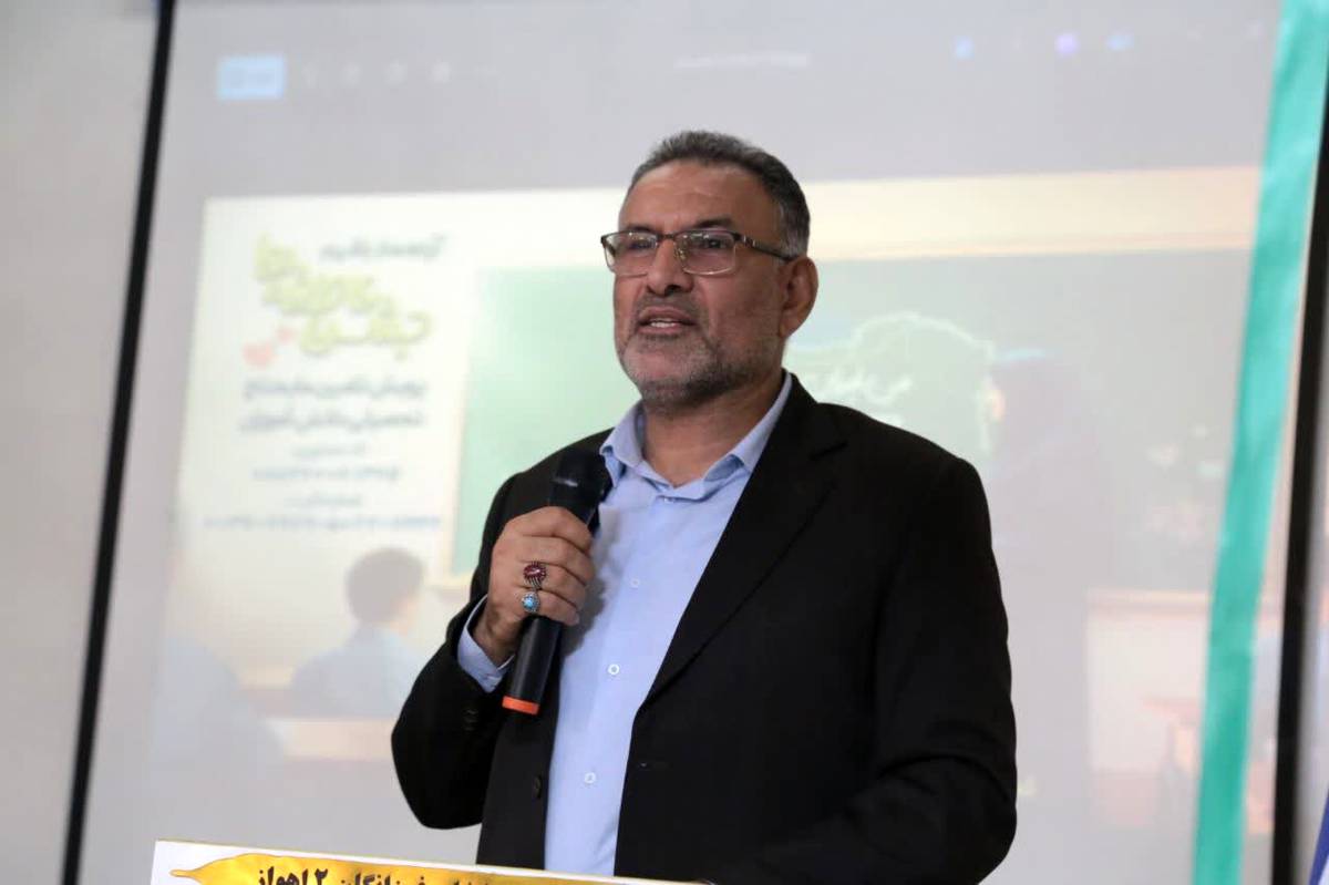 ترویج فرهنگ کتاب‌خوانی؛ گامی مؤثر در رشد فکری دانش‌آموزان