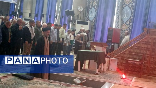 نماز جمعه سدی محکم در برابر دشمن