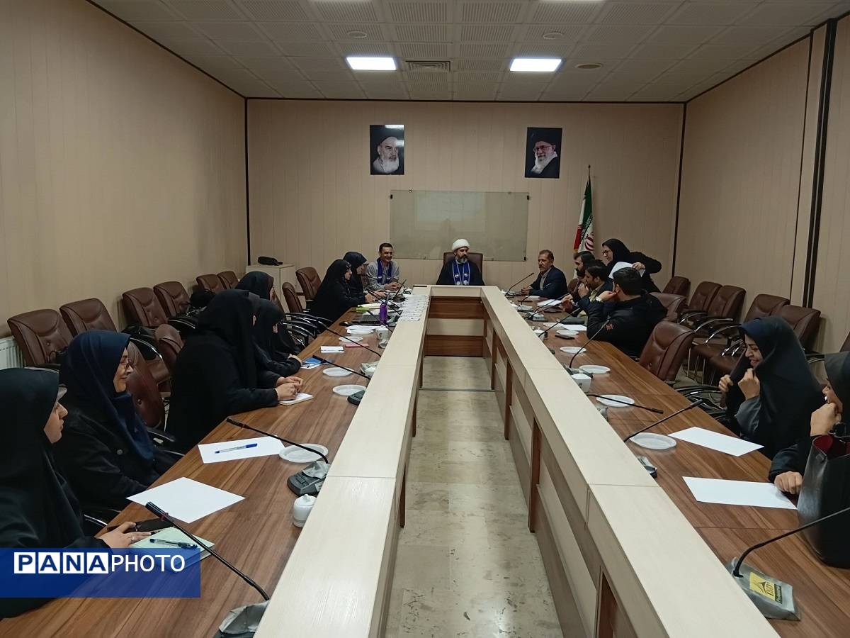 سومین نشست مسئولان و ماموران سازمان دانش‌آموزی استان البرز در کانون امام علی (ع) ناحیه یک کرج 