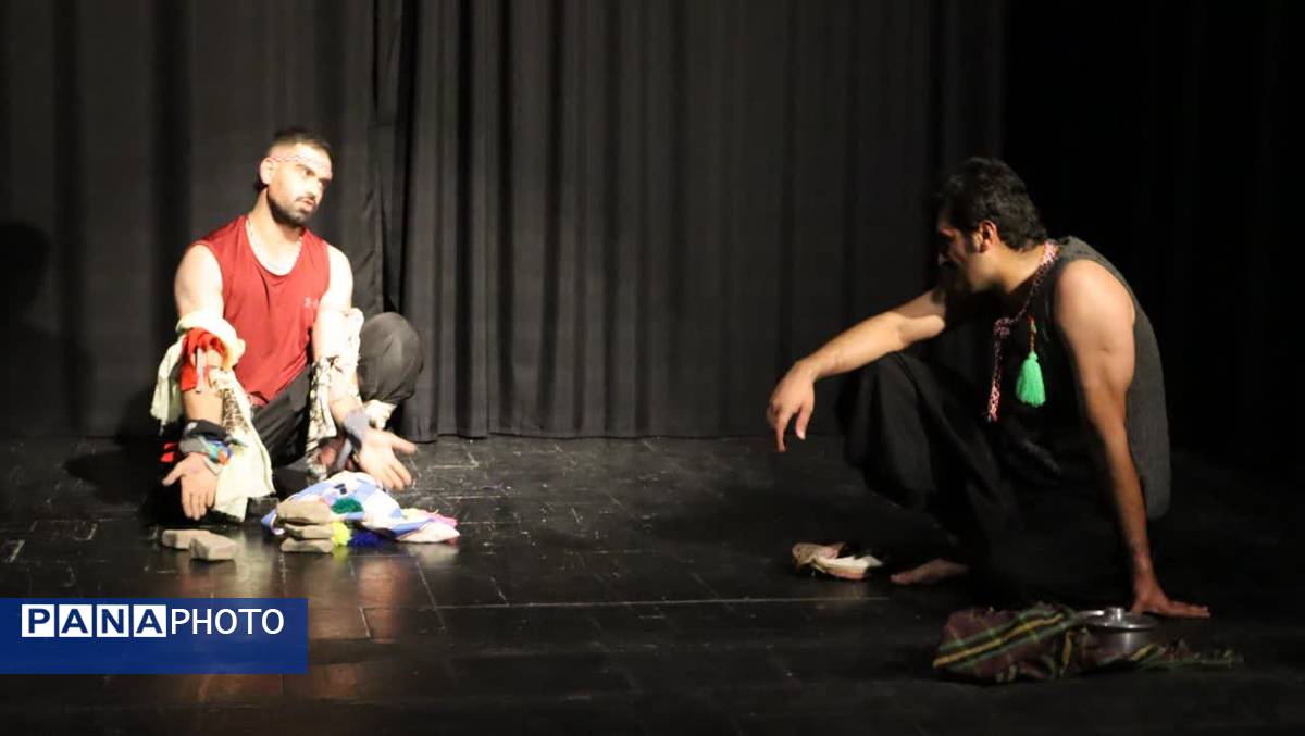 چهار نمایش از فارسان در مرحله بازبینی سی و هفتمین جشنواره تئاتر استانی به روی صحنه رفت