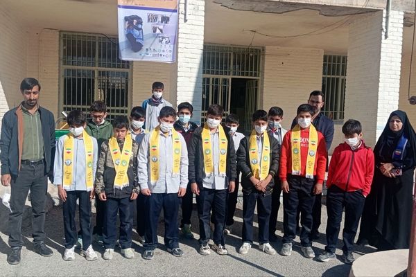 مانور زلزله در مدرسه امام خمینی (ره) منطقه بیرانوند