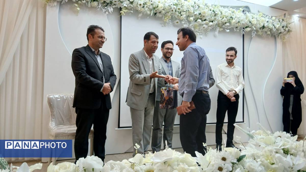 اولین جلسه انجمن اولیا مدرسه اندیشه شهرستان کاشمر