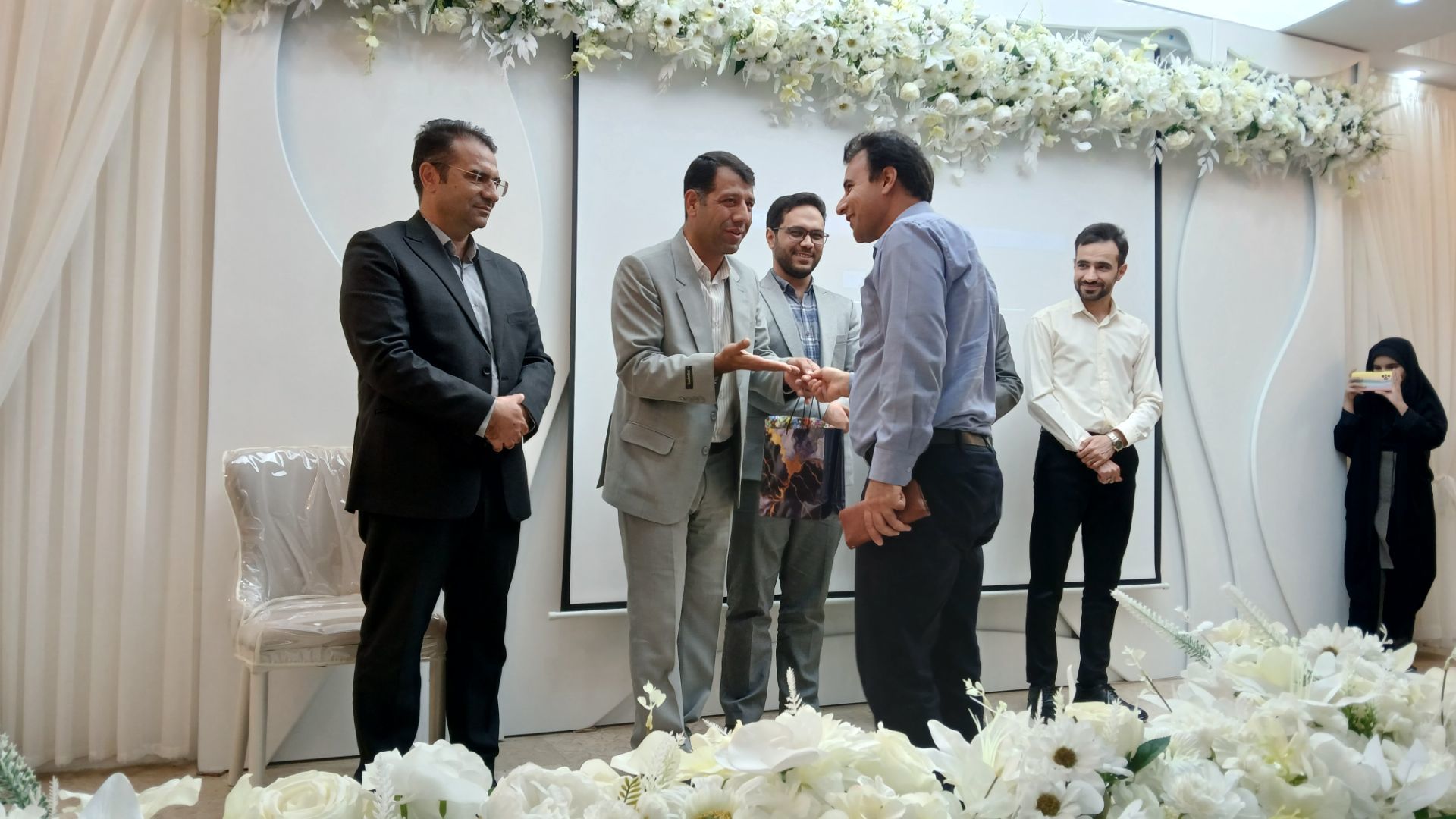 اولین جلسه انجمن اولیا مدرسه اندیشه شهرستان کاشمر 