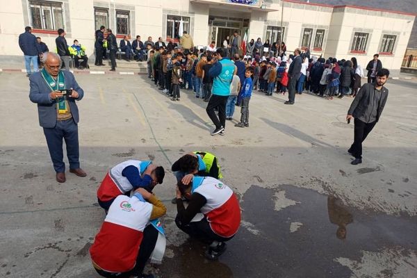 اجرای مانور سراسری زلزله در مدرسه شهید نوری مرزآباد شهرستان خدا آفرین