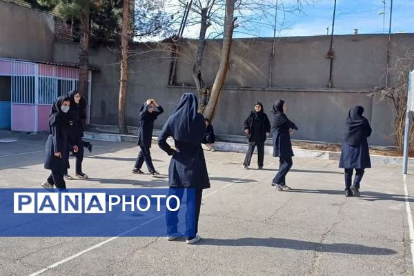 جشنواره فجر در دبیرستان نمونه دانش کاشمر