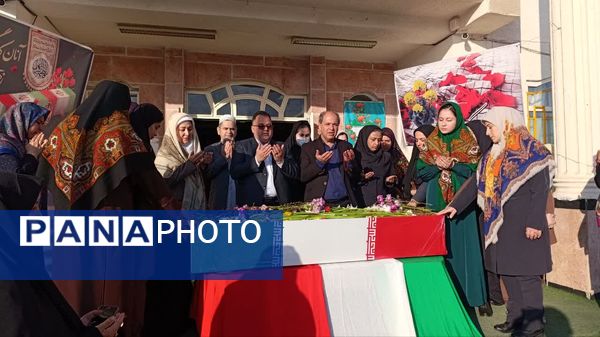 طنین سلام دانش‌آموزان بندرترکمن به شهدای خوشنام