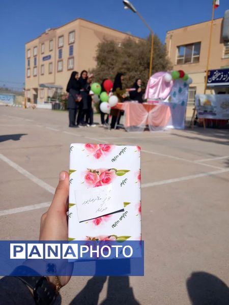 مراسم ولایت حضرت زینب در دبیرستان دخترانه فرهیختگان 