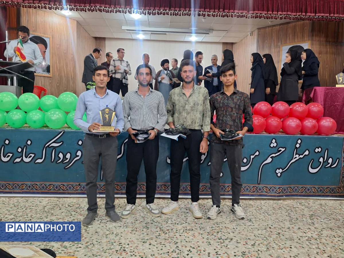 جشن باشکوه تجلیل از 400 نفر برتر حوزه پرورشی و تربیتبدنی در شهرستان بختگان