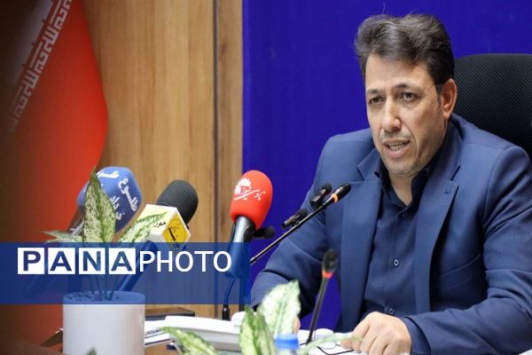 نشست صمیمانه شهردار پاکدشت با خبرنگاران و اصحاب رسانه