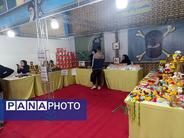 نمایشگاه دستاوردهای بسیج در نیشابور