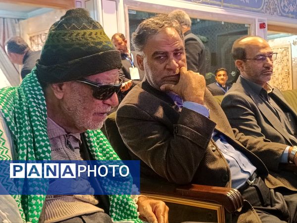 شب شعر آیینی پیرغلامان حسینی برگزار شد