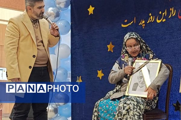  جنگ شادی به مناسبت میلاد امیرالمؤمنین(ع) در سالن تبلیغات شهرستان ورامین 