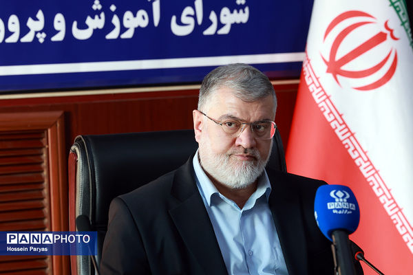 جلسه شورای آموزش و پرورش شهرستان‌ها و شهر تهران