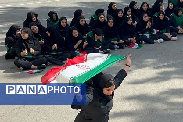 از حرکات رزمی دانش‌آموزان تا طناب‌کشی معلمان، المپیاد ورزشی مدرسه حکمت بهارستان‌دو