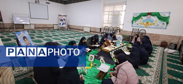 محفل انس با قرآن کریم در آموزشگاه شهید رزمی خلیل آباد