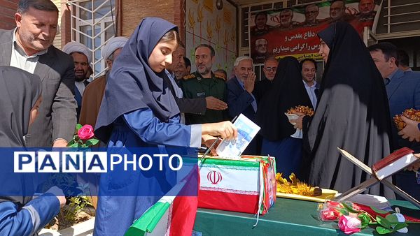 جشن عاطفه‌ها در ملکان؛ مهربانی به وقت مدرسه
