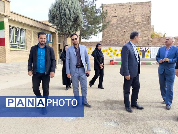 بازدید معاون پرورشی و کارشناس فرهنگی اداره آموزش پرورش  کاشمر از دبستان شهید پسندیده فدافن