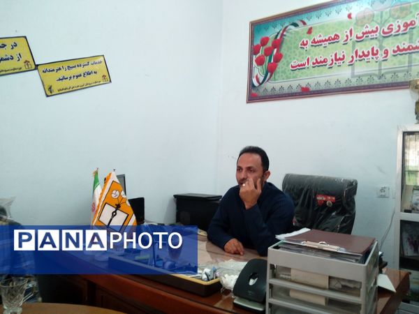 جلسه فرمانده واحد های بسیج دانش‌آموزی در شهرستان خلیل‌آباد