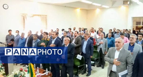 جلسه شورای اداری شهرستان بن با حضور استاندار 
