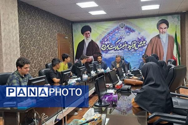 نشست صمیمی فرماندار شهرستان رباط کریم با دانش‌آموزان نخبه فرهنگی و خبرنگاران پانا