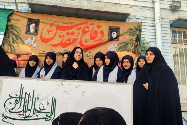 دانش‌آموزان بسیجی در خط مقدم جهاد علمی و خودسازی است