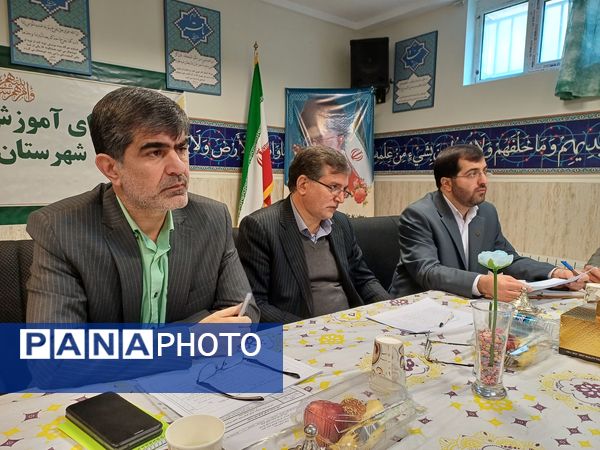 تقدیر از اعضای شورای آموزش و پرورش ملارد به‌خاطر کسب رتبه برتر استانی
