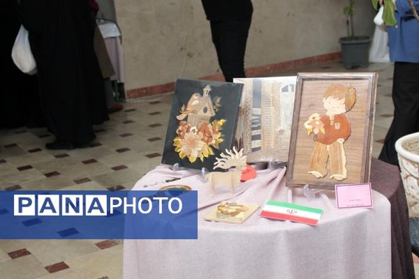 جشن پرشور چهل و ششمین سالگرد انقلاب در کانون روح‌الله منطقه ۵ تهران