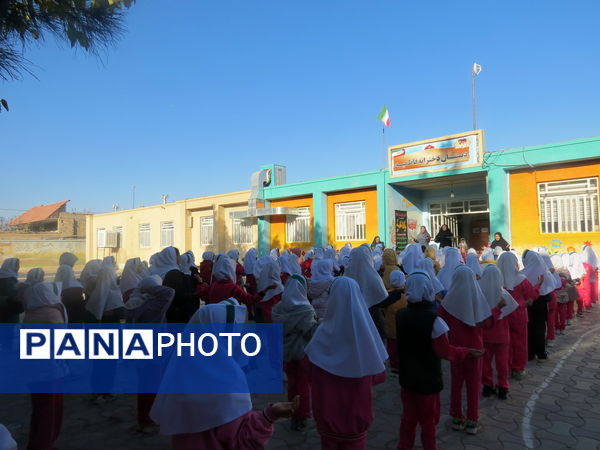 صبحگاهی شاد و پرنشاط در مدارس خاتم